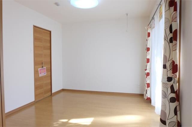 ルミエールの物件内観写真