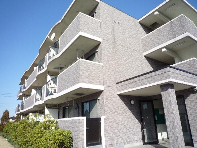 ヴェルディ羽川C館の物件外観写真