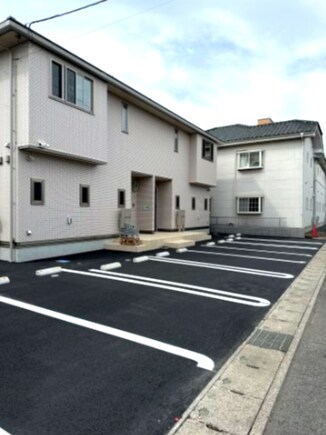 SUNSET MALL Dの物件外観写真