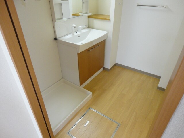 ヴィーブル　ハイツＡの物件内観写真