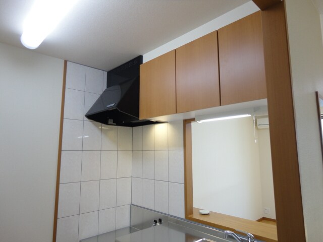 ヴィーブル　ハイツＡの物件内観写真