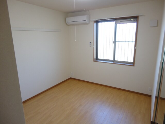 ヴィーブル　ハイツＡの物件内観写真