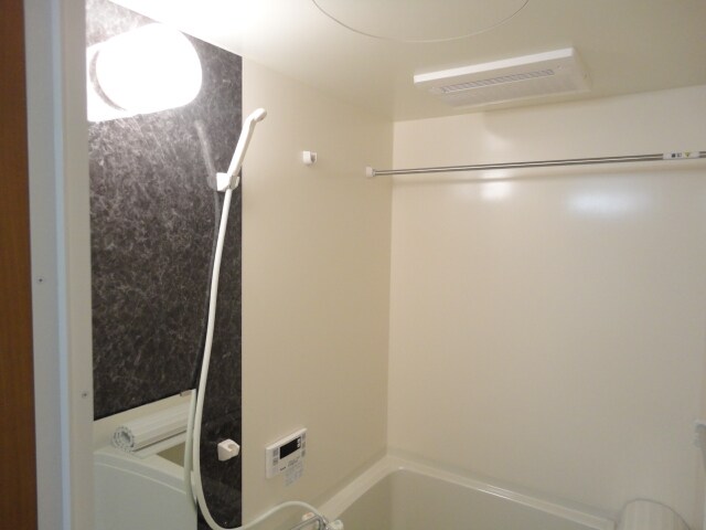 ヴィーブル　ハイツＡの物件内観写真