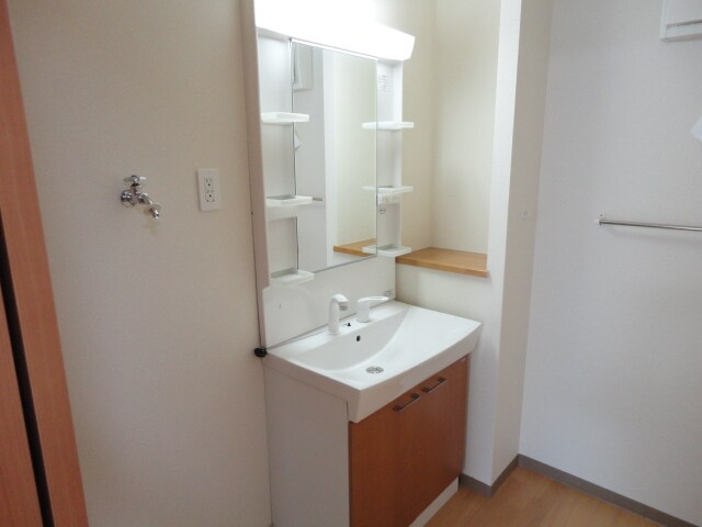 ヴィーブル　ハイツＡの物件内観写真