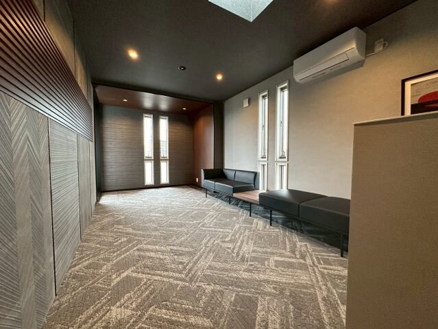 自治医大駅 徒歩3分 3階の物件外観写真