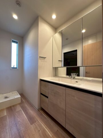 自治医大駅 徒歩3分 3階の物件内観写真