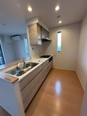 自治医大駅 徒歩3分 3階の物件内観写真