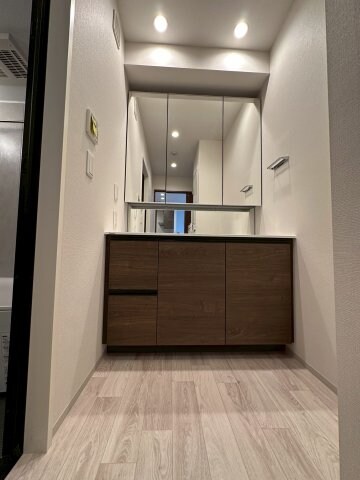 自治医大駅 徒歩3分 3階の物件内観写真