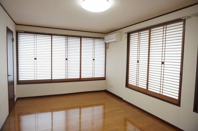 いずみ壱番館の物件内観写真