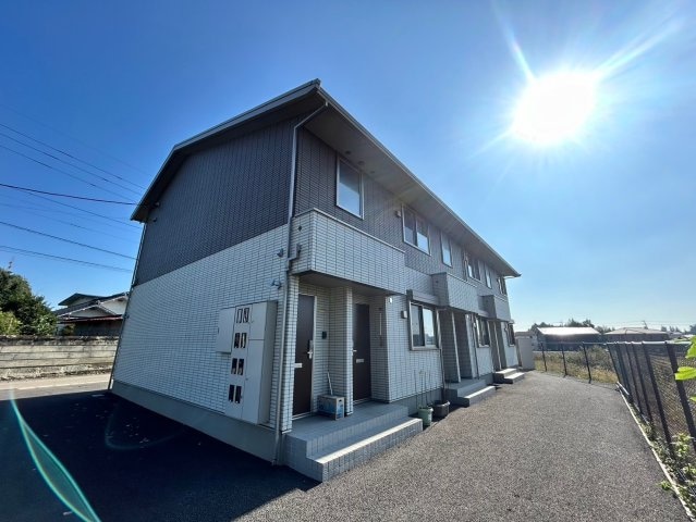 ラヴィーヌ中丸の物件外観写真