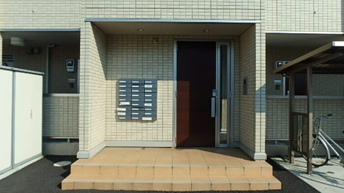 ロイヤルビューの物件外観写真