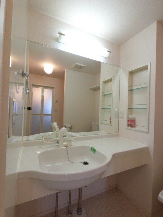 アスタマニアーナ Ｃの物件内観写真