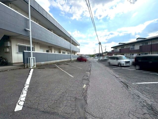 ディマンドハイツAの物件外観写真