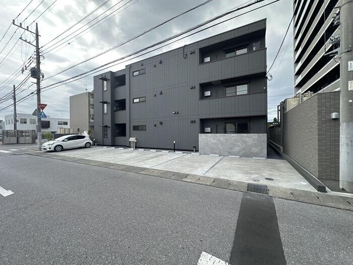 D-GLANZ EASTの物件外観写真