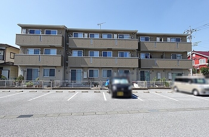 ルシール宝木の物件外観写真