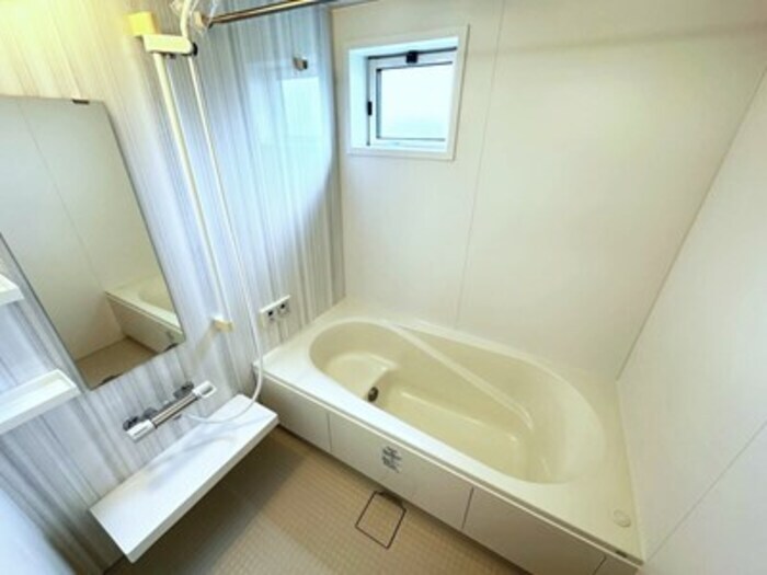 グラン・アズール Ｂの物件内観写真