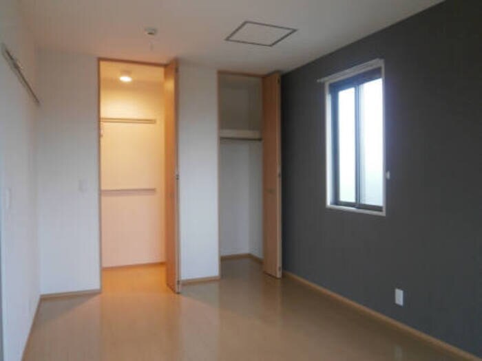 ヴィルドミールＭＩＹＵＫＩの物件内観写真