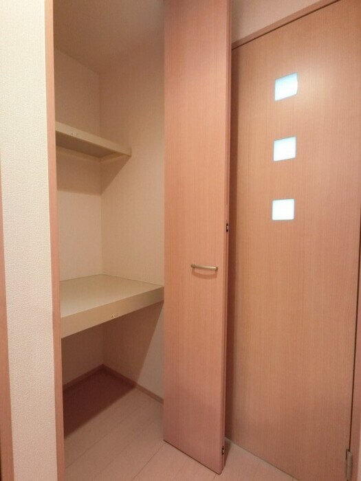 ヴィルドミールＭＩＹＵＫＩの物件内観写真