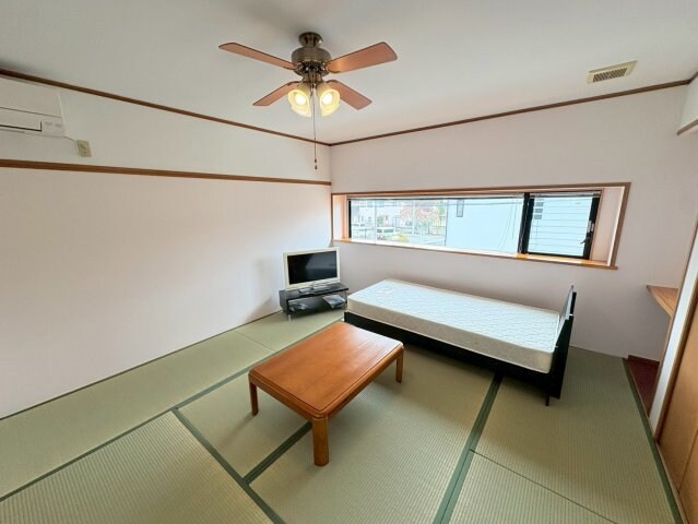 ウィスタリアAの物件内観写真