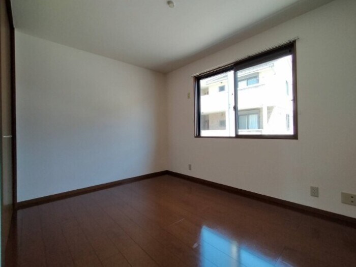 イーストヒルズ 参番館の物件内観写真