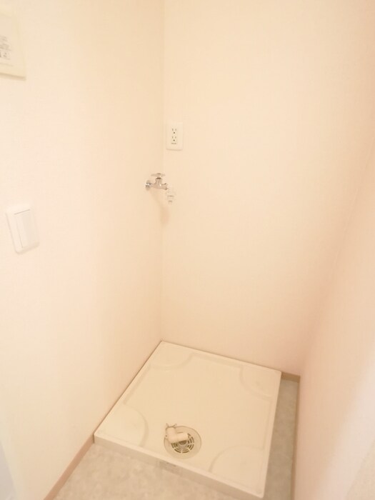 イーストヒルズ 八番館の物件内観写真