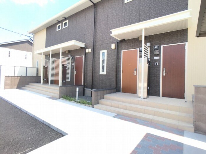 クレインⅢの物件外観写真