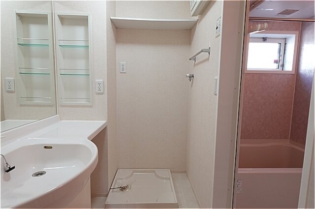 シャルムトロン Ｃの物件内観写真