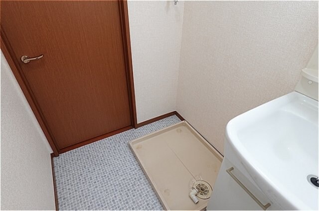 フローラルコート Ｅの物件内観写真