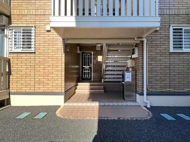 シャルムトロン Ｃの物件外観写真