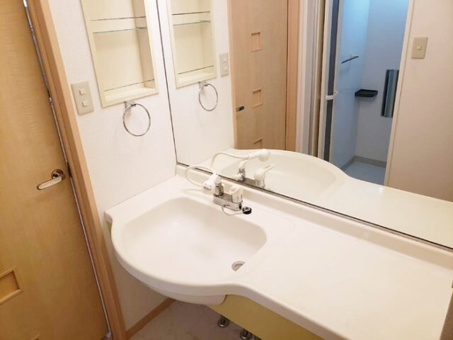 フォンティーヌ結城 Ａの物件内観写真