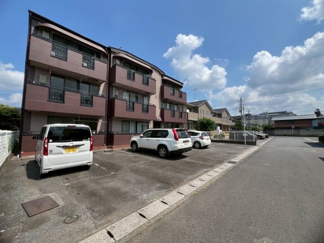 メゾンド・生井の物件外観写真