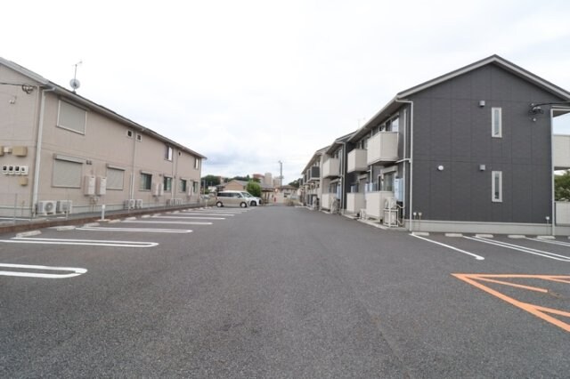 シャン・クレールの物件外観写真