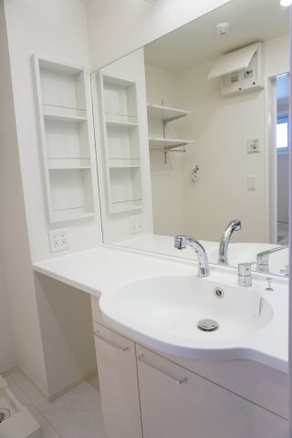 ピーノ・ヴィオラ 住居の物件内観写真