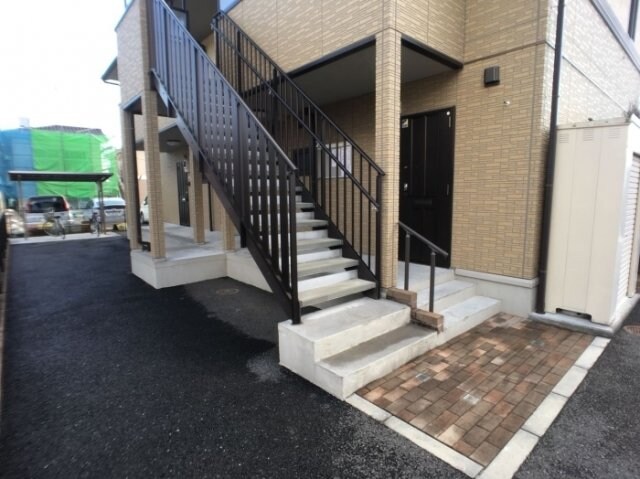 グランドゥールの物件外観写真