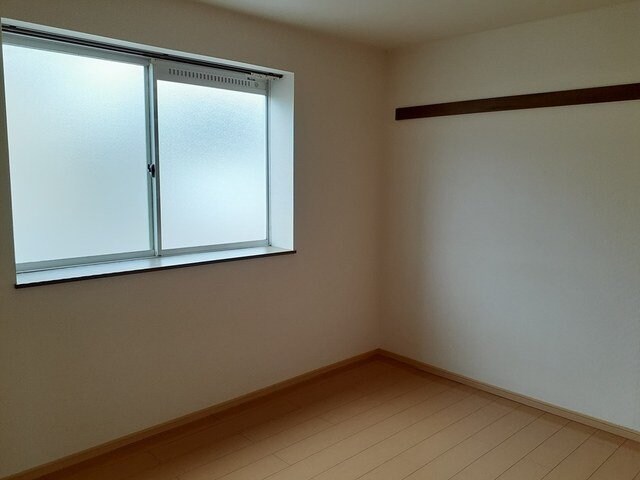 ロイヤルエステート神明Ａの物件内観写真