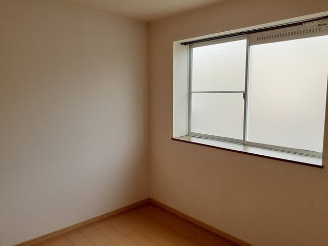 ロイヤルエステート神明Ａの物件内観写真