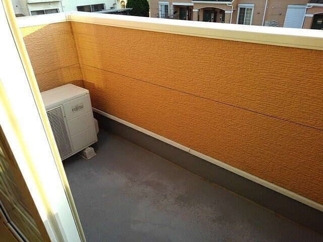 シャン・ド・フルール弐番館の物件内観写真