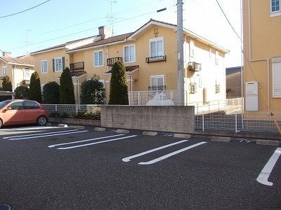 グラン・アヴェニールＡの物件外観写真