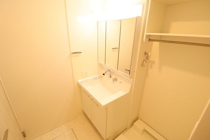 Ｄ-ＲＯＹＡＬ中央 ＥＡＳＴの物件内観写真