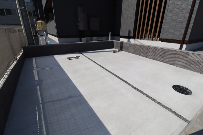 Ｄ-ＲＯＹＡＬ中央 ＥＡＳＴの物件外観写真