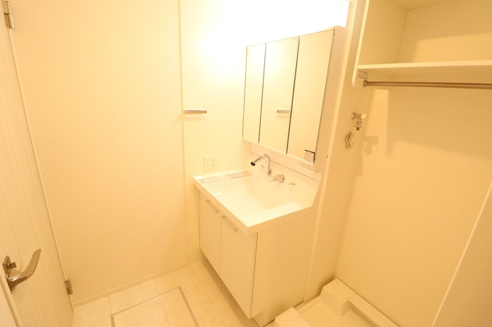 Ｄ-ＲＯＹＡＬ中央 ＥＡＳＴの物件内観写真