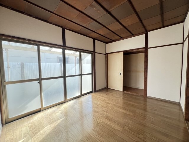 石川貸家　の物件内観写真