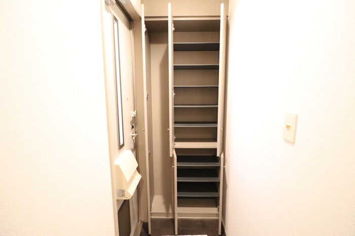 フラワーレジデンス フローラル Ｂの物件内観写真