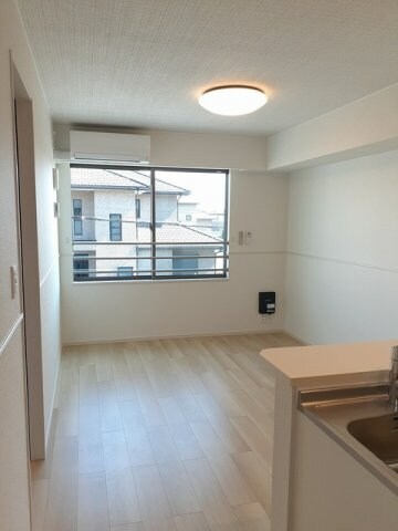 ネオ・コンフォルトの物件内観写真