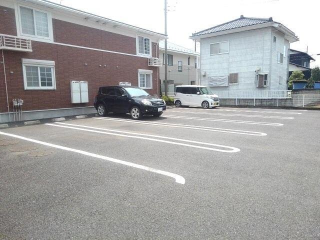 ラフィーネＣの物件外観写真