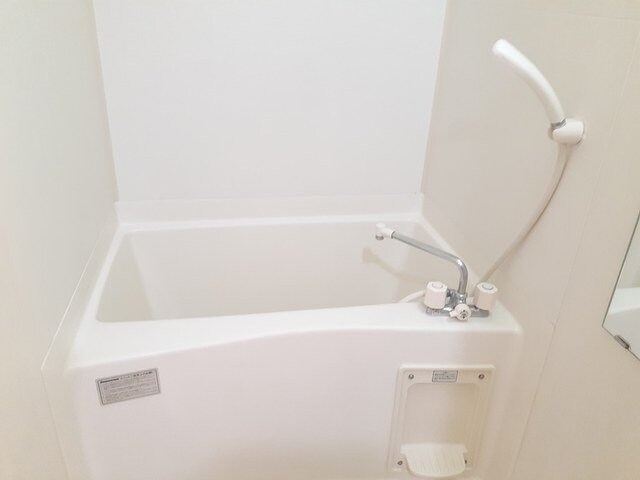 ルミエールⅤの物件内観写真