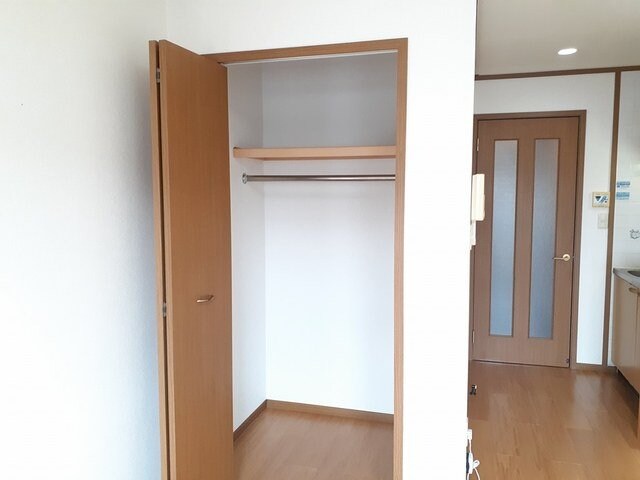 ルミエールⅤの物件内観写真