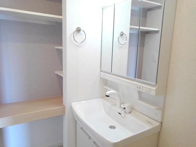 ラスターポイントⅥの物件内観写真