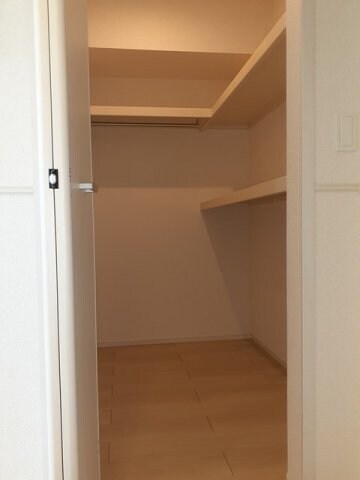 ネオ・コンフォルトの物件内観写真