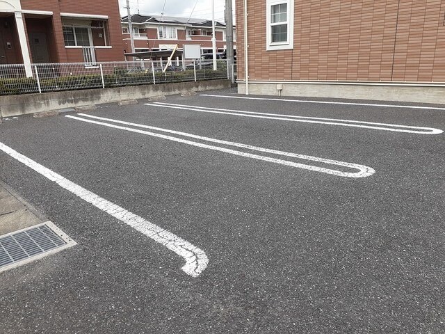 グラン・アヴェニールＢの物件外観写真